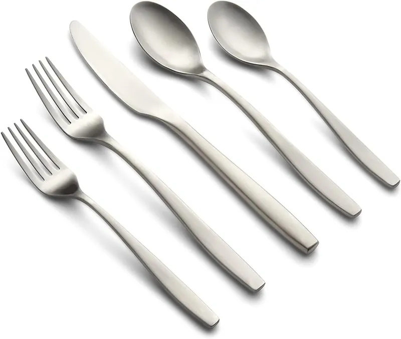 Cambridge Silversmiths Averie Satin 20 Piece Flatware Set